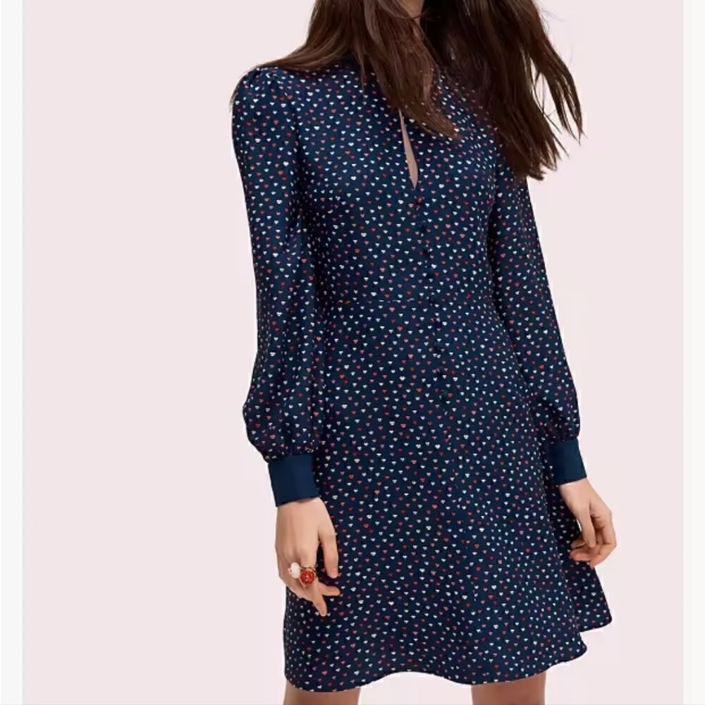 Lips Crepe Dress - Picture 2 of 8